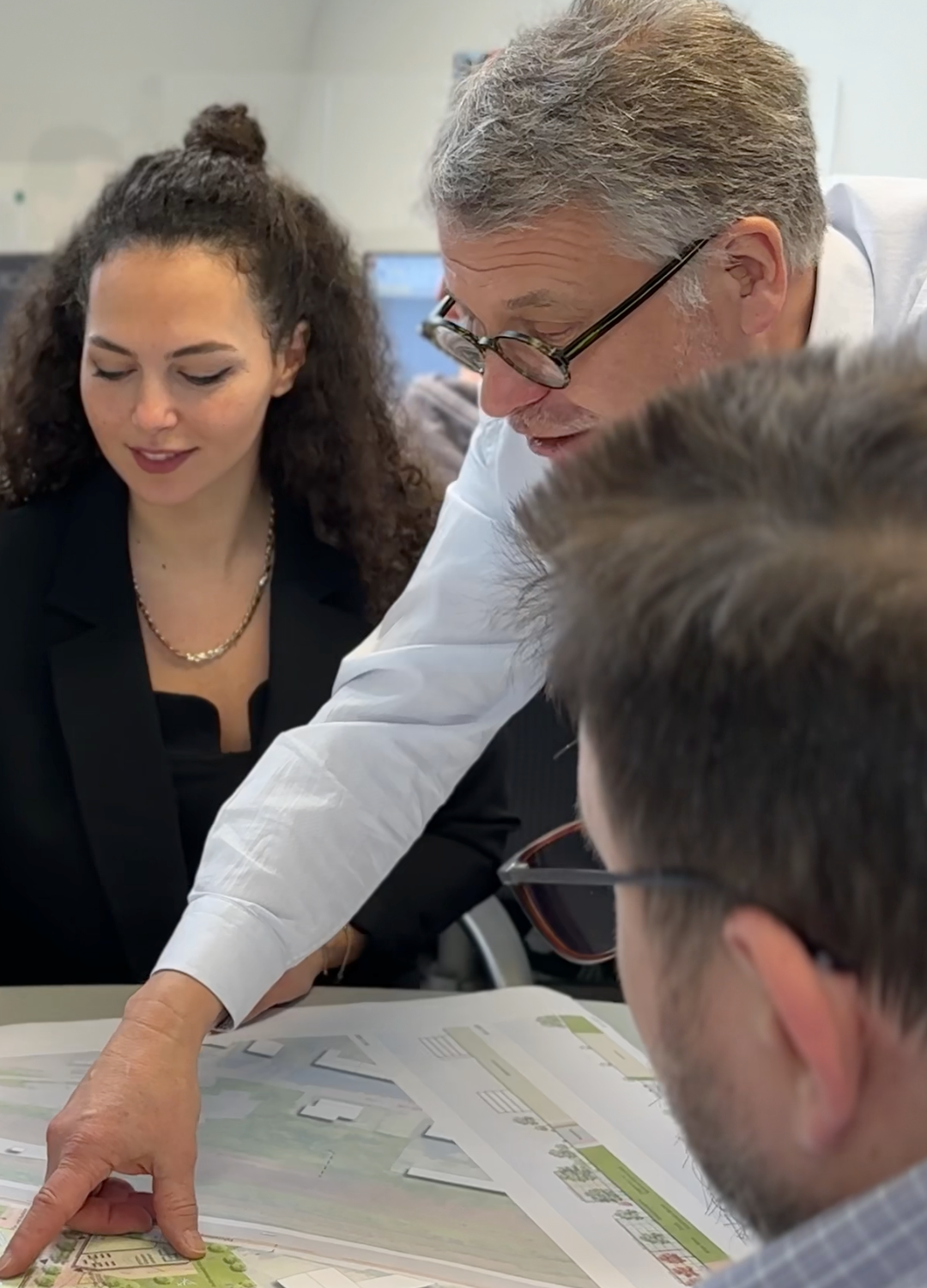 Teambesprechung im Ingenieurbüro Angenvoort + Barth in Krefeld Teambesprechung im Ingenieurbüro Angenvoort + Barth in Krefeld