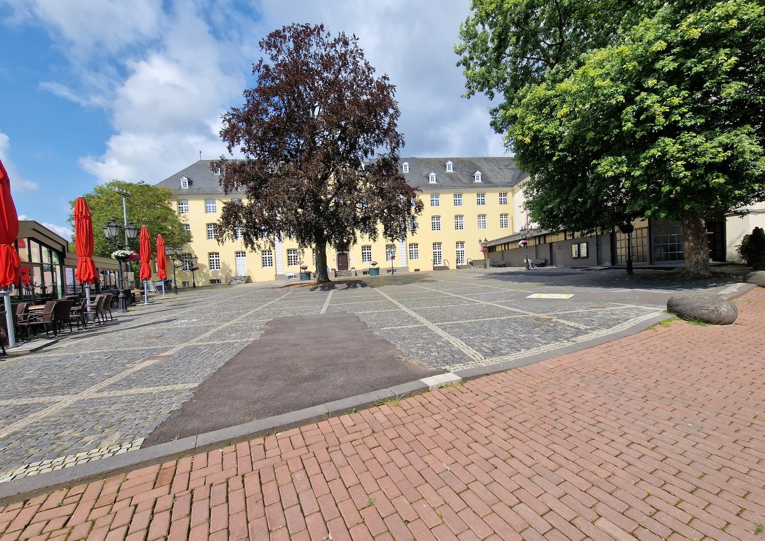 Neugestaltung Kreuzherrenplatz in Brüggen, geplant vom Ingenieurbüro Angenvoort + Barth in Krefeld
